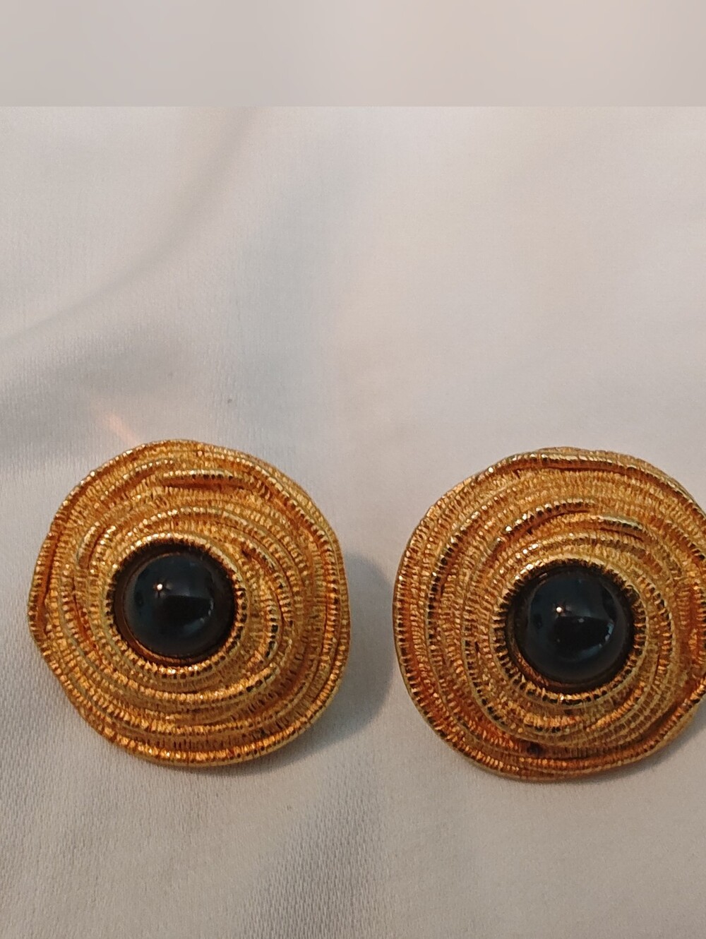 Vintage Gold-Tone Clip-on Round Spiral Earrings with Black Center